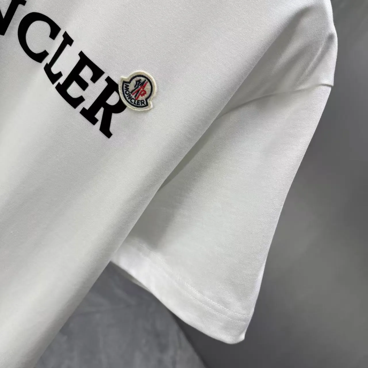 MONCL* * 2026 New Arrival T logo ：Black White Dark Blue Sizes：S M L XL XXL